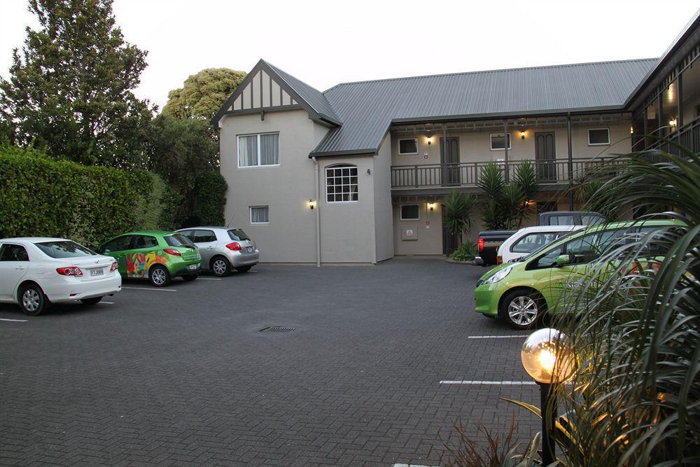 Asure Camelot Arms Motor Lodge Auckland Exterior photo